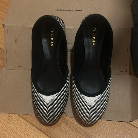 Fuchsia Artisan Sustainable Flats Black Peplum Sold out. New in box. Size 7 - Picture 2 of 4